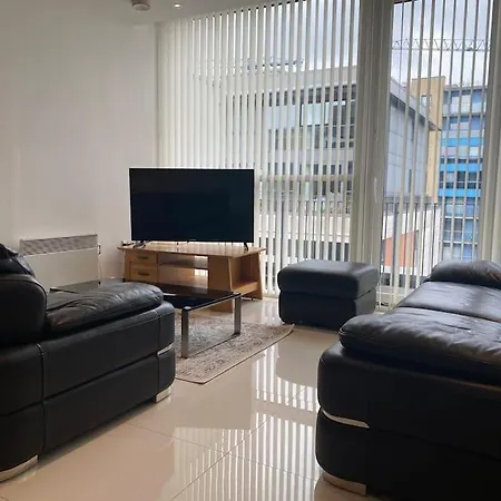 Luxury 3 Bed Apartment
